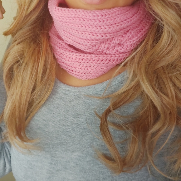 Infinity Scarf - Picture 2 of 4